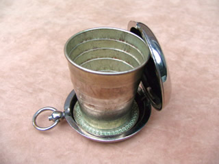 Stirrup cup extended
