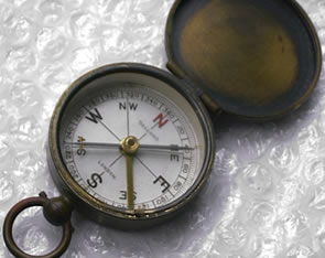 Dollond 19th century compass