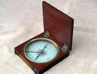 Early 19th century mahogany cased compass