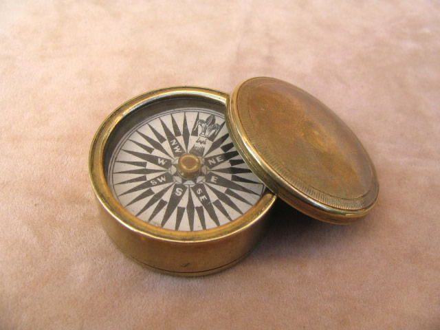 Early Victorian brass cased pocket compass circa 1840