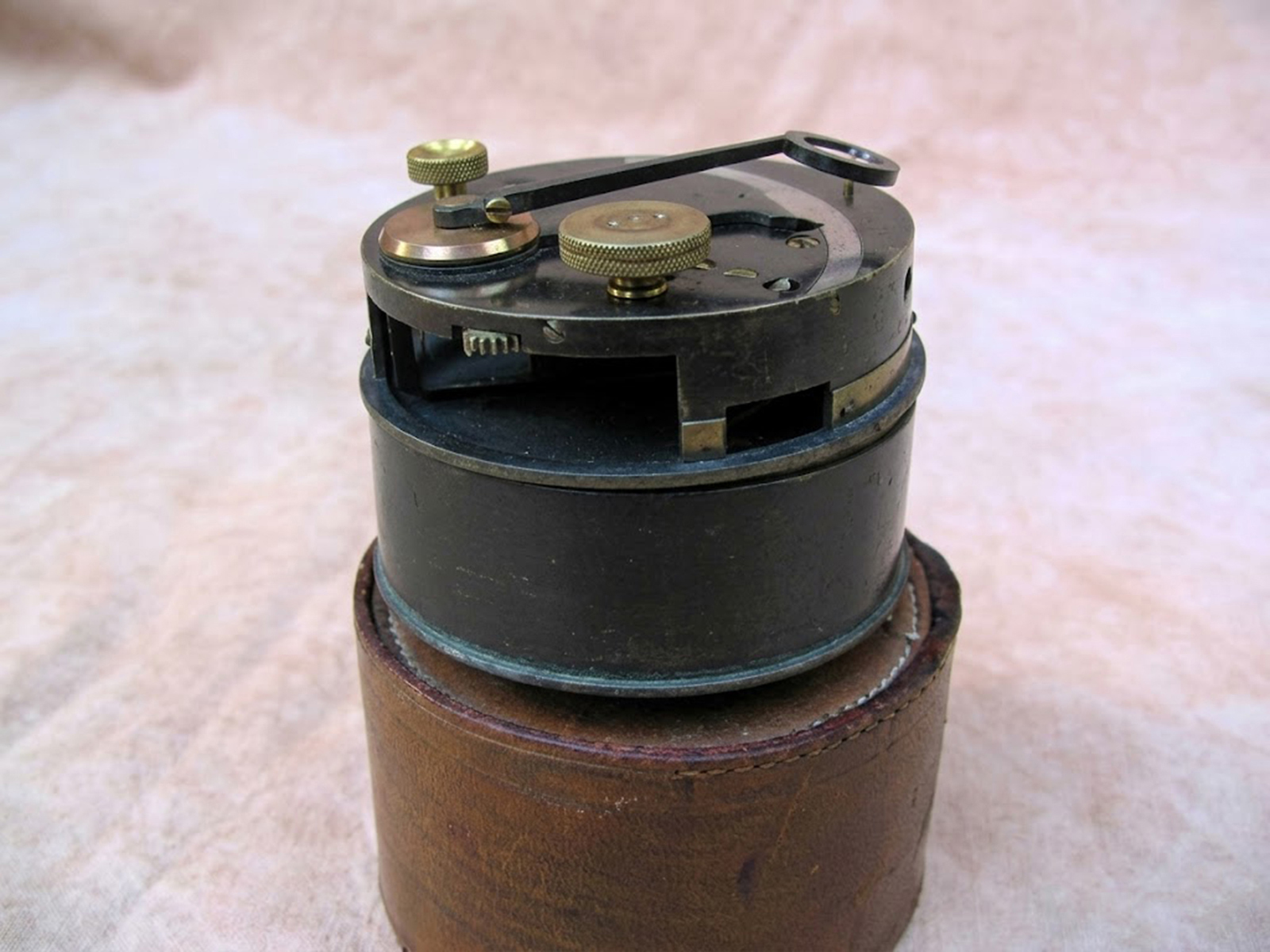 19th century pocket box sextant by Elliott Brothers London